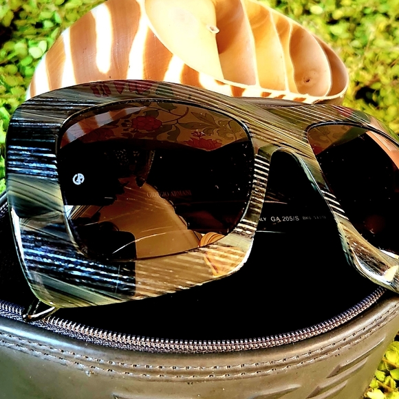 GIORGIO ARMANI Black Grey Striped Vtg Oversized GA 205/S BK6 Logo Sunglasses EUC - Picture 15 of 16